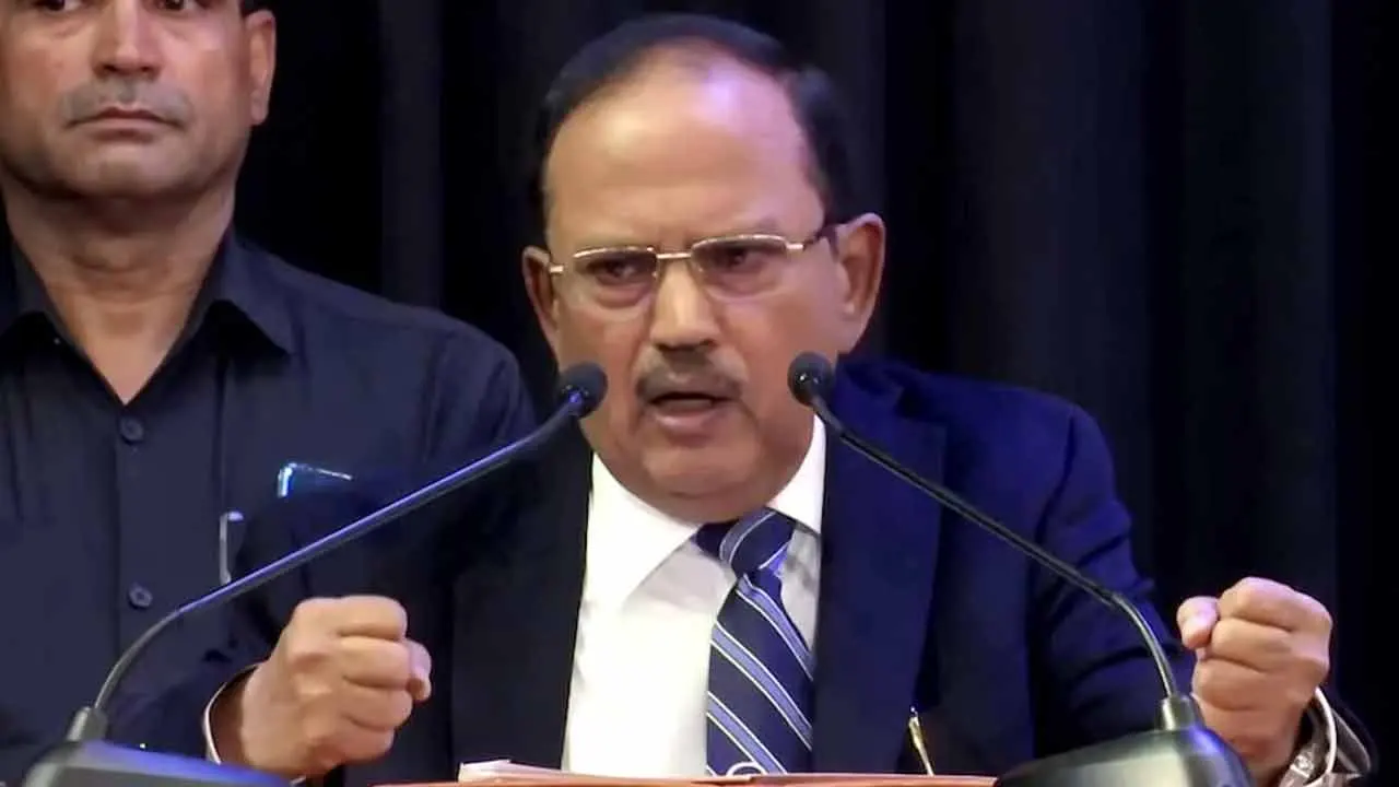 দুর্বল শাসনব্যবস্থাই বাংলাদেশে সরকার পতনের কারণ-অজিত দোভাল