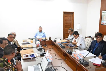 বস্ত্র ও পাট মন্ত্রণালয়ের সংশ্লিষ্টদের সঙ্গে বৈঠক করলেন প্রধানমন্ত্রী