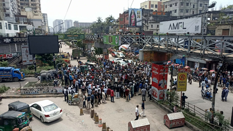 পরীক্ষা স্থগিতাদেশ না এলে বুধবার শিক্ষা মন্ত্রণালয় অভিমুখে শিক্ষার্থীদের লংমার্চ
