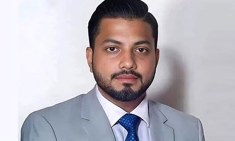 পদত্যাগের ঘোষণা দুপুরেই!