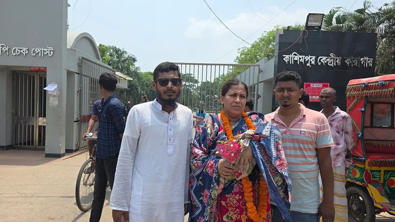 দেড় মাসের সন্তানসহ মুক্তি পেলেন সেই নারী