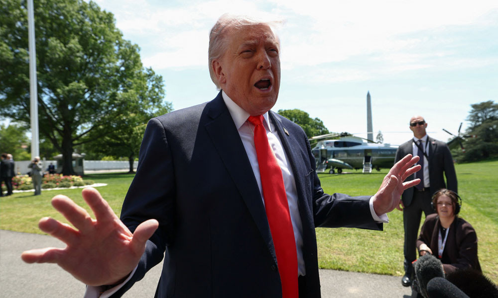 ওমানে এবার বোমা হামলার হুমকি দিলেন ট্রাম্প