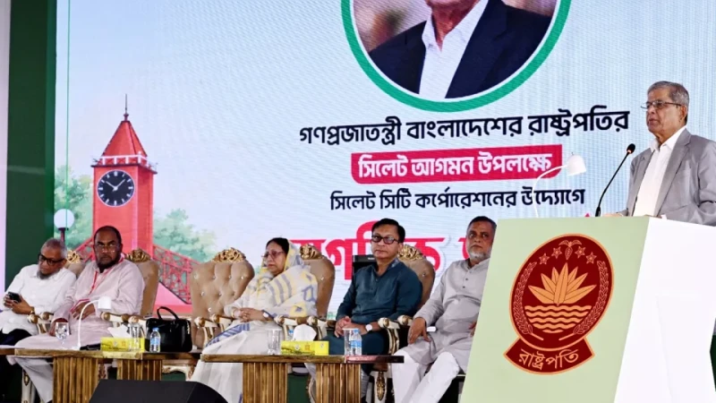 গণতন্ত্রকে রক্ষা করাটাই এখন সবচেয়ে বড় কাজ : রাষ্ট্রপতি