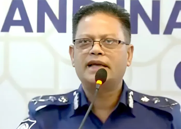 সরকার যদি ‘অ্যালাউ’ করে আমরা ক্রসফায়ারও করব: আইজিপি
