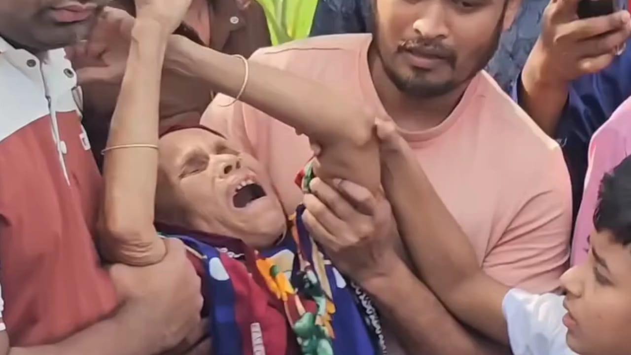 কিশোরগঞ্জে পিকআপের চাপায় ২ মোটরসাইকেল আরোহী কিশোর নিহত, আহত ১