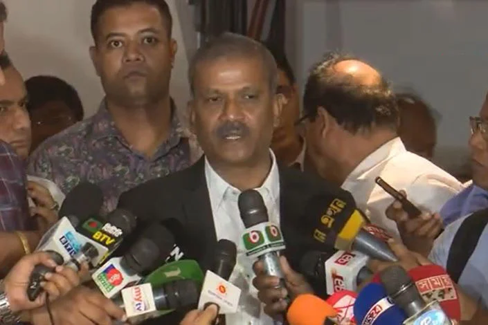 বিচারাধীন মামলার ওপর আইন মন্ত্রণালয়ের হস্তক্ষেপের সুযোগ নেই: আইন উপদেষ্টা