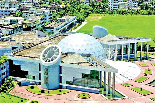 মহাকাশ দেখানোর নামেও লুটপাট,প্রতারনা