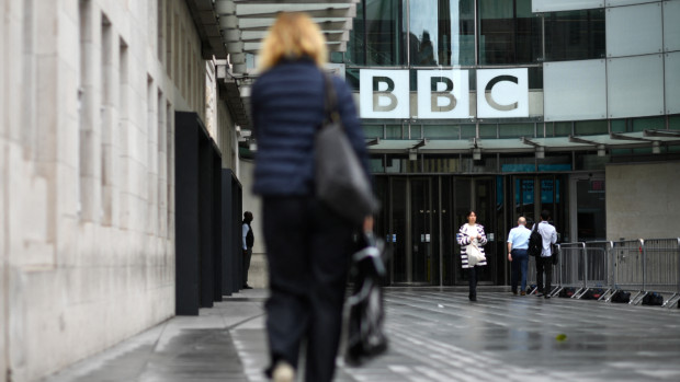 বিবিসির মহাপরিচালক ও বার্তাপ্রধানের পদত্যাগ