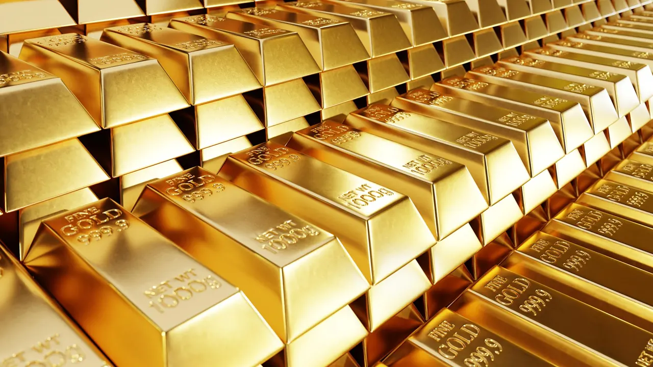 স্বর্ণের দাম কমছে যে কারণে