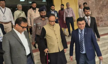 দ্রুত কেন্দ্রীয় ব্যাংক ত্যাগ করলেন আহসান এইচ মনসুর