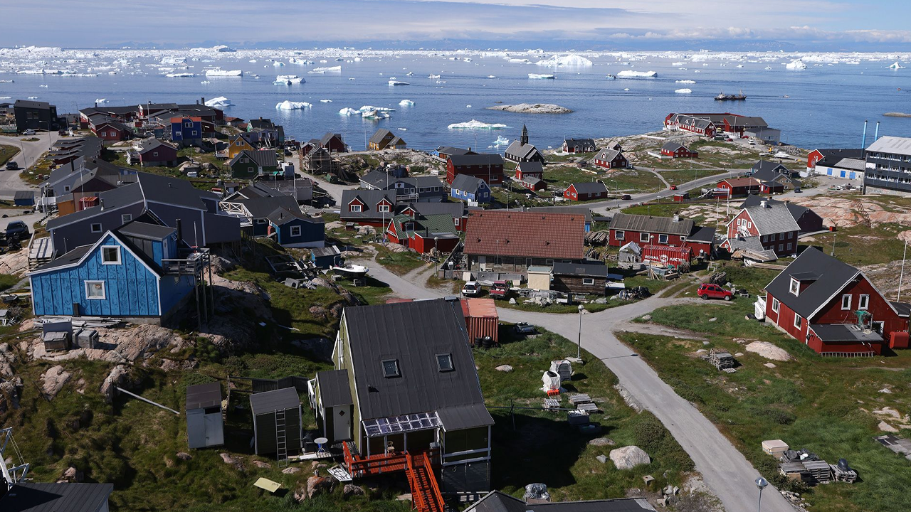 গ্রিনল্যান্ড যে কারণে দরকার-ট্রাম্প