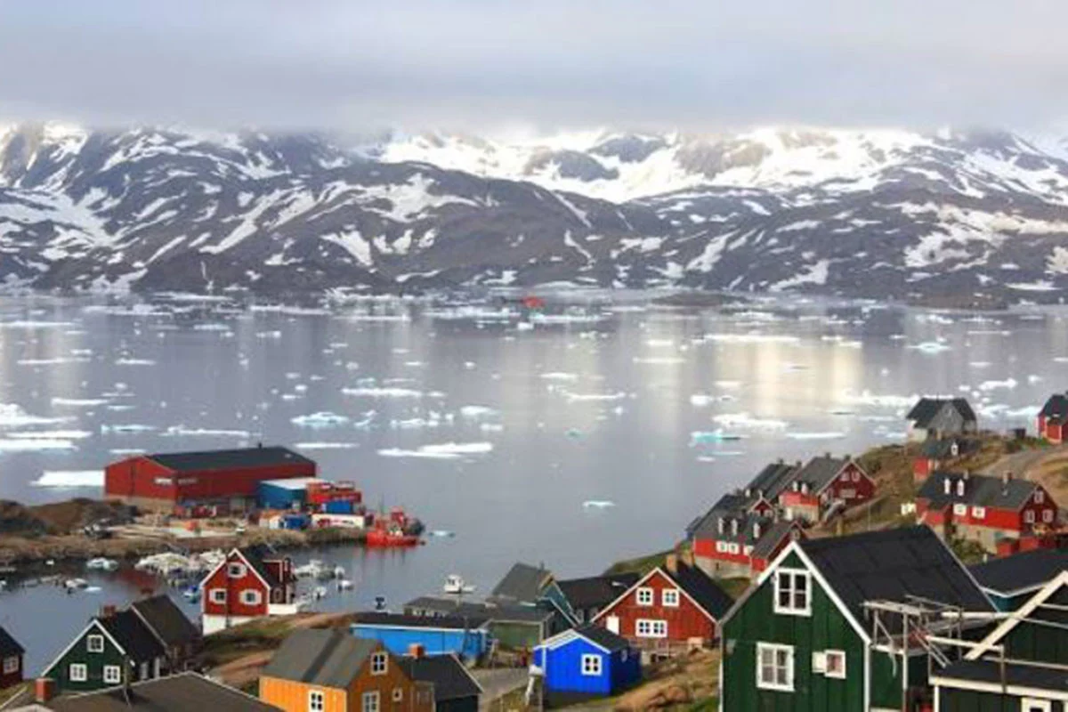 গ্রিনল্যান্ড কেন পেতে মরিয়া ট্রাম্প