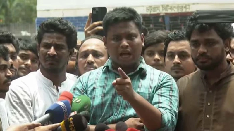 জনগণ বিকল্প খুঁজে নেবে- হাসনাতের হুঁশিয়ারি