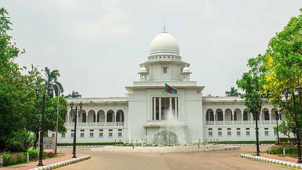 বিপুলসংখ্যক জামিন প্রশ্নে তিন বিচারপতির কাছে কোনো ব্যাখ্যা চাননি প্রধান বিচারপতি