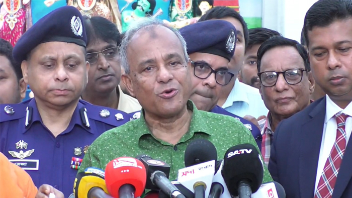 দেশে পূজার শুরু থেকেই ২৪ ঘণ্টা নিরাপত্তা ব্যবস্থা থাকবে-স্বরাষ্ট্র উপদেষ্টা