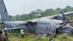 নাইজেরিয়ায় সামরিক বিমান বিধ্বস্ত, প্রাণ গেল ৩২ আরোহীর