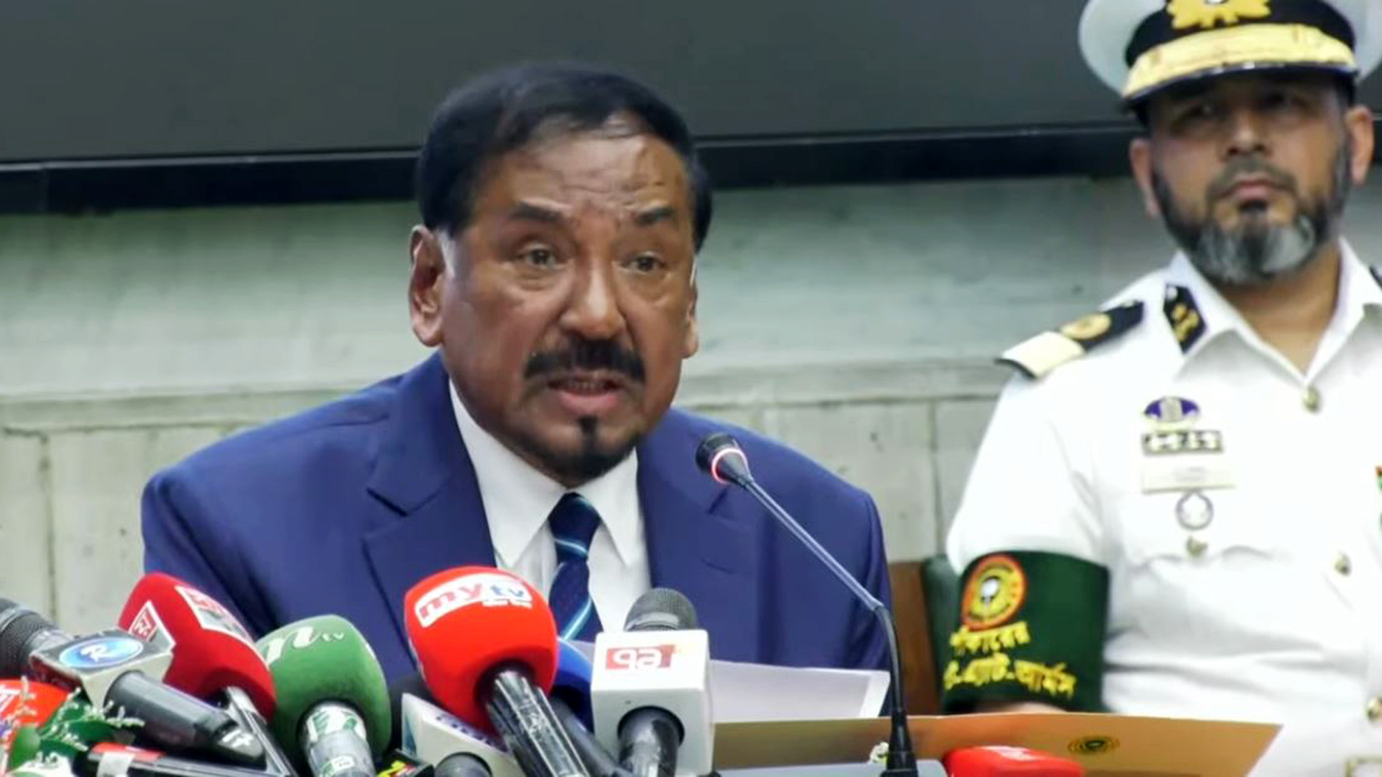 স্পিকারের বাসভবনে থাকবেন ভারপ্রাপ্ত রাষ্ট্রপতি, বঙ্গভবনে অফিস