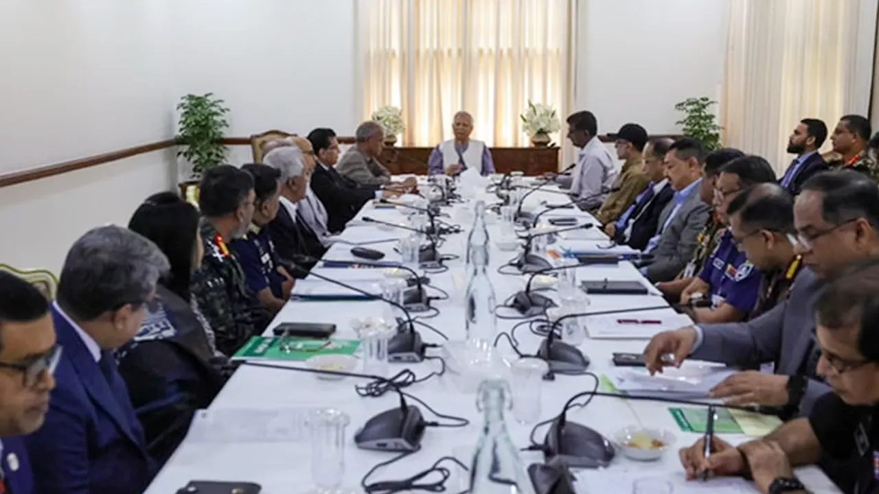 জাতীয় নির্বাচন চ্যালেঞ্জিং হবে, হঠাৎ আক্রমণ চলে আসতে পারে: প্রধান উপদেষ্টা