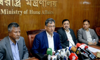 বিসিএসে বাদ পড়াদের প্রজ্ঞাপন সোমবার, রাজনৈতিক পরিচয়ে বৈষম্য হবে না-স্বরাষ্ট্রমন্ত্রী