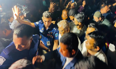 চুয়েট ক্যাম্পাসে না ফেরার শর্তে পুলিশ পাহারায় চুয়েট ছাড়লেন ভিসি