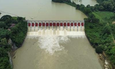 কাপ্তাই হ্রদের পানি বিপৎসীমায় খুলে দেয়া হচ্ছে ১৬ জলকপাট