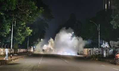 ঢাকা বিশ্ববিদ্যালয় এলাকায় ৩ ককটেল বিস্ফোরণ