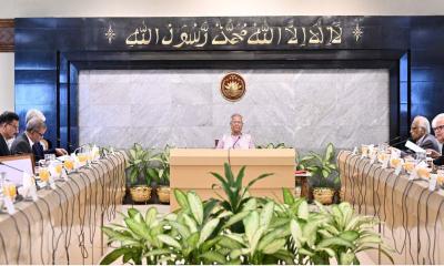 রাজস্ব আয়ের লক্ষ্যমাত্রা ২৪ হাজার কোটি টাকা বাড়াল সরকার