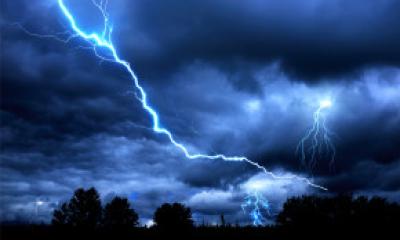 দেশে ৬০ কিলোমিটার বেগে ঝড়-বজ্রবৃষ্টির আভাস