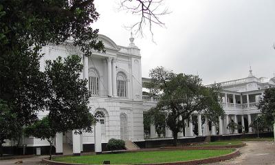 জুলাই গণহত্যা:শেখ হাসিনার মামলার রায় পড়া চলছে