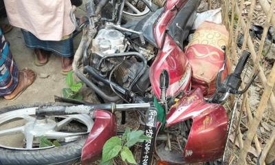 লালমনিরহাটে ট্রাকচাপায় মোটরসাইকেলের একই পরিবারের ৩ জনের মৃত্যু