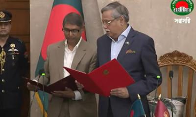 নতুন মন্ত্রী আহমেদ আযম খান