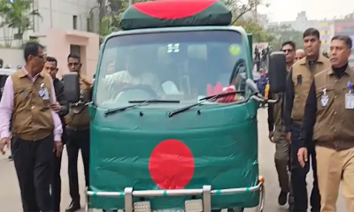 এভারকেয়ার থেকে ফিরোজার পথে খালেদা জিয়ার মরদেহ