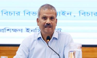 গণভোটের সিদ্ধান্ত দেবেন প্রধান উপদেষ্টা: আসিফ নজরুল গণভোটের সিদ্ধান্ত দেবেন প্রধান উপদেষ্টা: আসিফ নজরুল