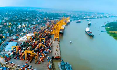 চট্টগ্রাম বন্দরে ৫ বছরের মধ্যে রেকর্ড আয়