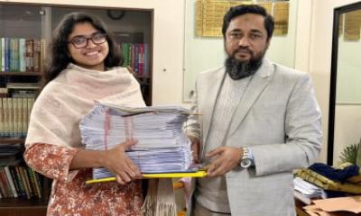 তাসনিম জারা অবশেষে মনোনয়নপত্র জমা দিলেন