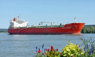 চট্টগ্রাম বন্দরে আরও ৩০ হাজার টন তেল নিয়ে ভিড়লো জাহাজ