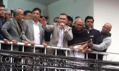 আসুন, দেশটাকে নতুন করে গড়ে তোলার চেষ্টা করি : তারেক রহমান