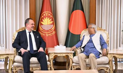 ভবিষ্যৎ নির্বাচনের মানদন্ড নির্ধারণ করবে ১২ ফেব্রæয়ারির ভোট: মার্কিন রাষ্ট্রদূতকে প্রধান উপদেষ্টা