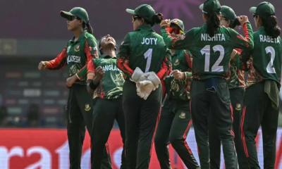 টাইগ্রেসদের স্পিন জালে অল্পতেই গুটিয়ে গেল লঙ্কানরা টাইগ্রেসদের স্পিন জালে অল্পতেই গুটিয়ে গেল লঙ্কানরা
