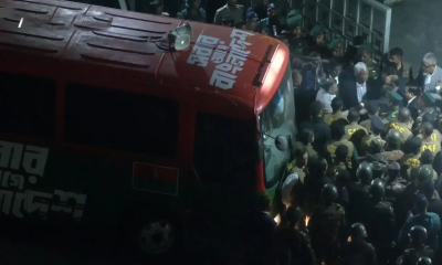 মা খালেদা জিয়াকে দেখে এভারকেয়ার থেকে গুলশানে তারেক রহমান