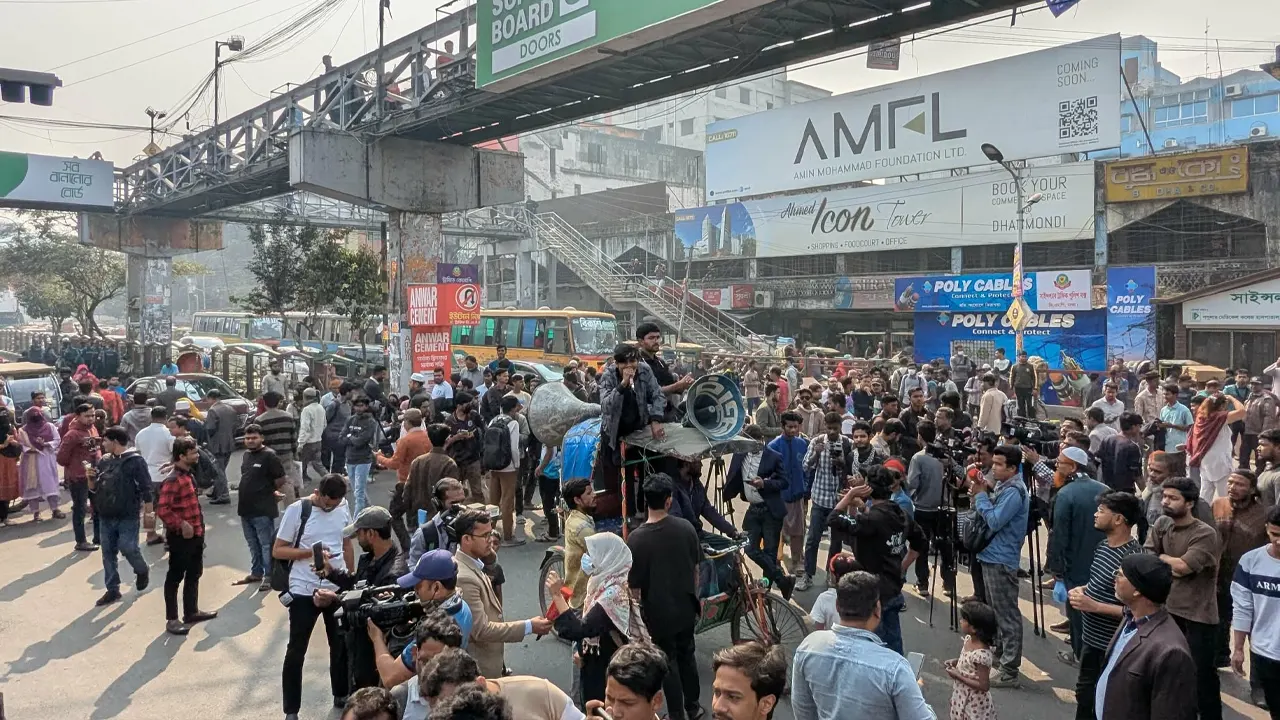 অধ্যাদেশ জারির দাবিতে ফের অবরোধ ঢাকার তিন স্থান