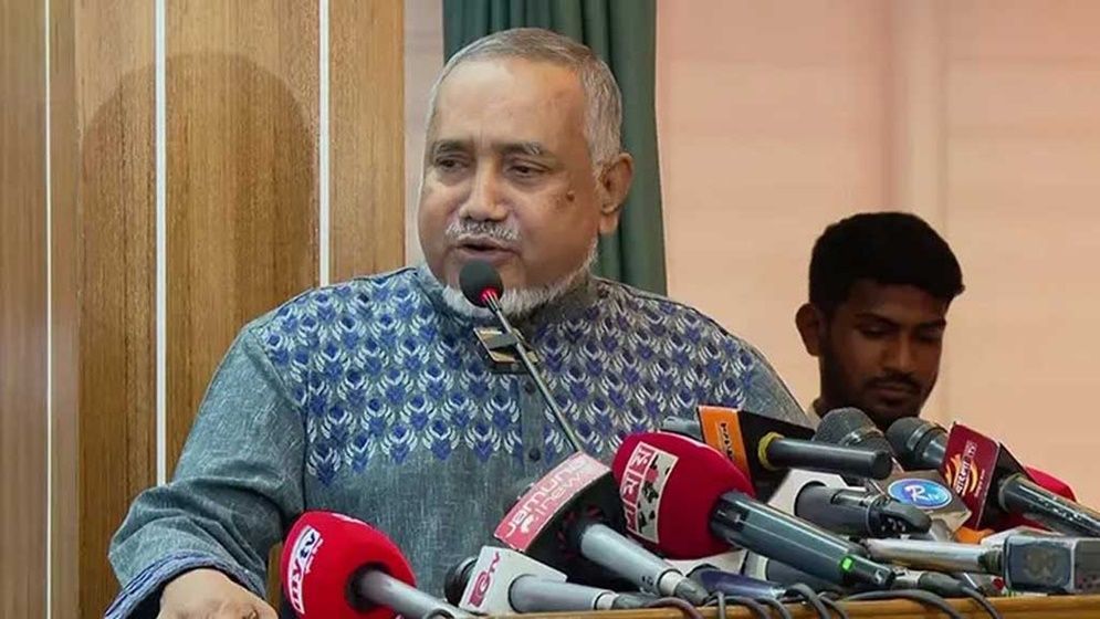 এবার তিন উপদেষ্টার অপসারণের দাবি ডা. তাহেরের