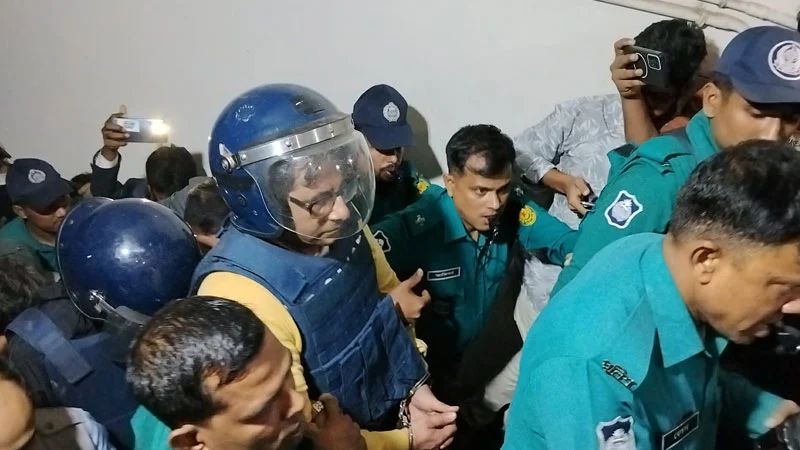 সাংবাদিক আনিস আলমগীর ৫ দিনের রিমান্ডে