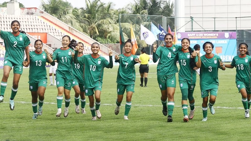 সাগরিকার হ্যাটট্রিক, শ্রীলঙ্কাকে গোলবন্যায় ভাসাল বাংলাদেশ