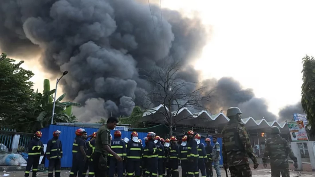 কিছুটা নিয়ন্ত্রণে শাহজালালের আগুন-বেবিচক