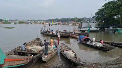 পদ্মা-মেঘনায় ফের দুই মাস মাছ ধরা নিষেধ