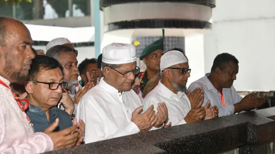 এক দিনের সফরে সিলেটে রাষ্ট্রপতি, মাজার জিয়ারতর