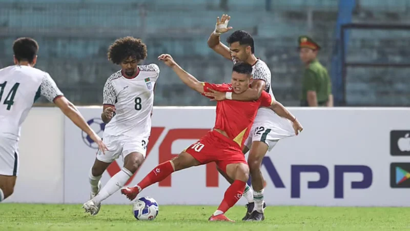 ভিয়েতনামের কাছে ফুটবলে বিধ্বস্ত বাংলাদেশ