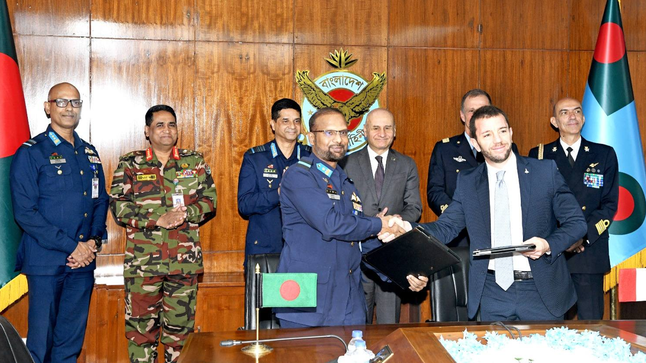 ইতালি থেকে ইউরোফাইটার টাইফুন কিনছে বাংলাদেশ