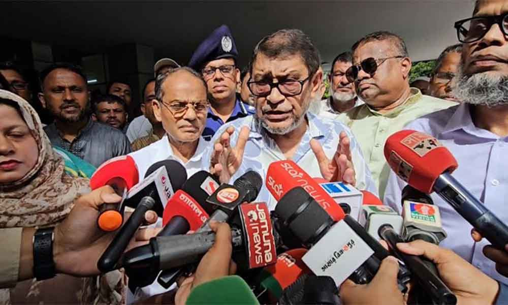 দেশে ব্যাঙের ছাতার মতো গজিয়ে ওঠা অবৈধ ক্লিনিক সিলগালা করা হবে : স্বাস্থ্যমন্ত্রী